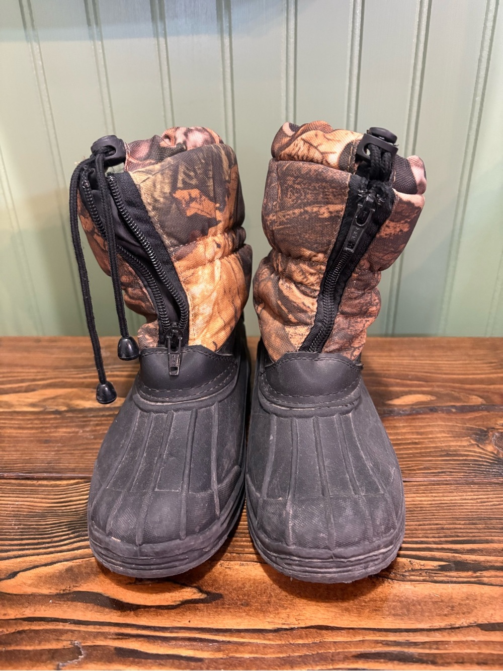 Kids Waterproof Winter Boots in Brown Camo